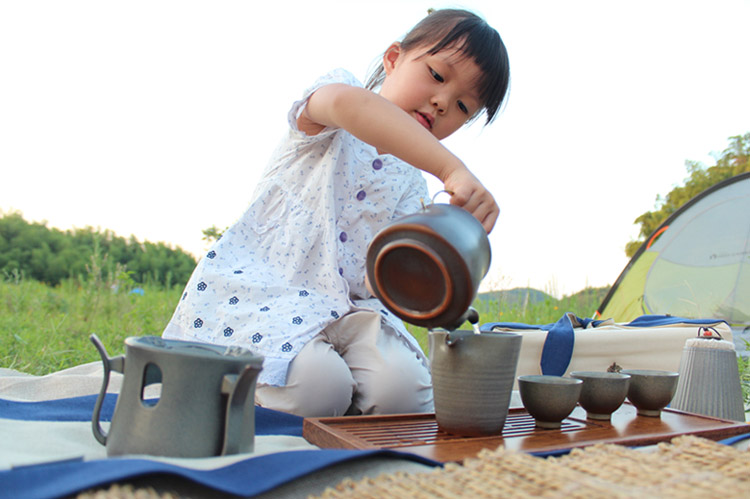 車(chē)尾箱的茶户外陶瓷茶具